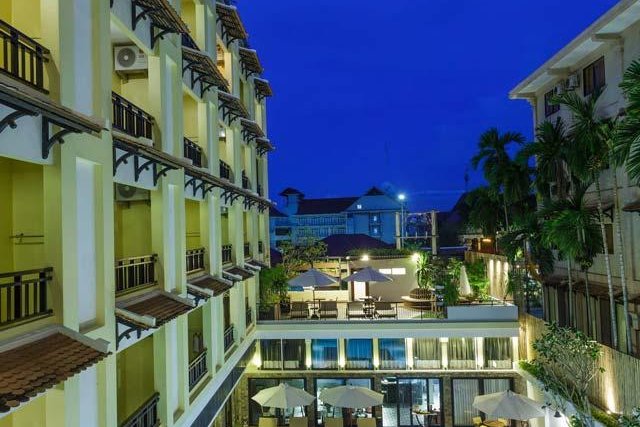 Treasure Oasic Hotel