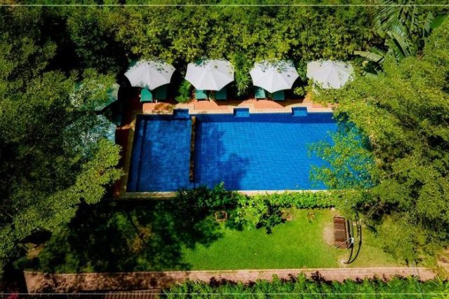 La Mer Resort