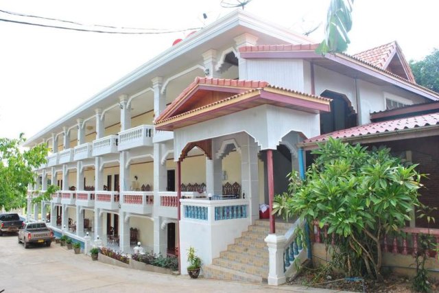 Dokchampa Hotel