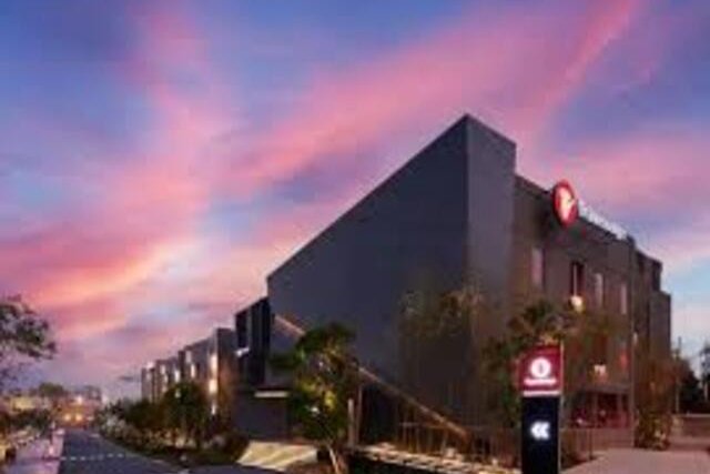 Travelodge Nimman Hotel