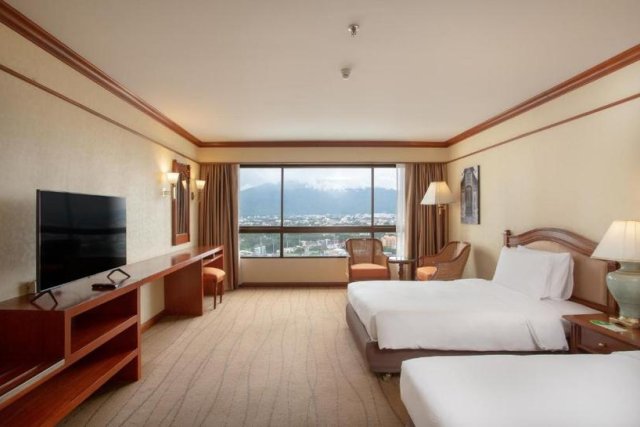 Centara Riverside Hotel