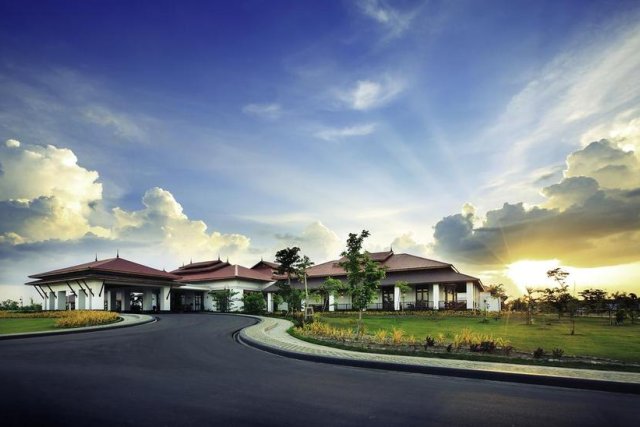 The Lake Garden Nay Pyi Taw - MGallery by Sofitel