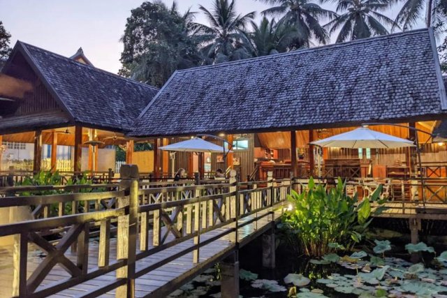Parasol Blanc Hotel