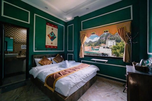 Ma Pi Leng Hotel