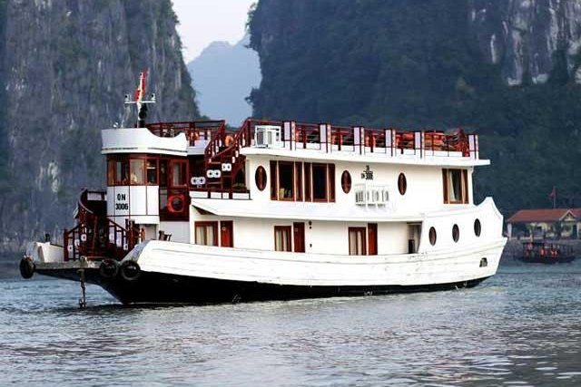 Oriental Sails Cruise