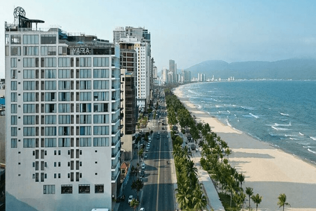 Yarra Ocean Suites Danang