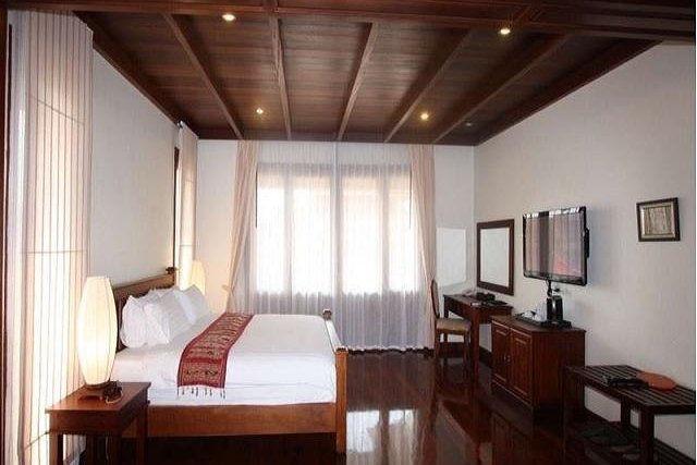 Athena Hotel