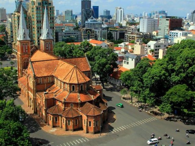 Hanoi – Halong – Danang – Hoian – Ho Chi Minh City – Cu Chi – Mekong Delta – Phu Quoc Island 12 Days