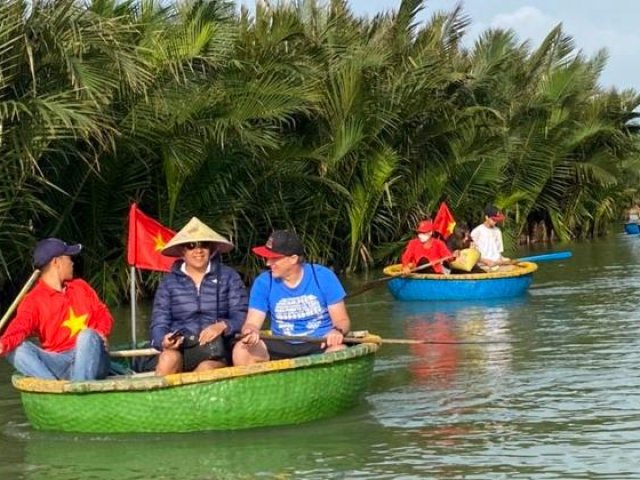Hanoi - Sapa - Halong - Danang for 9 days