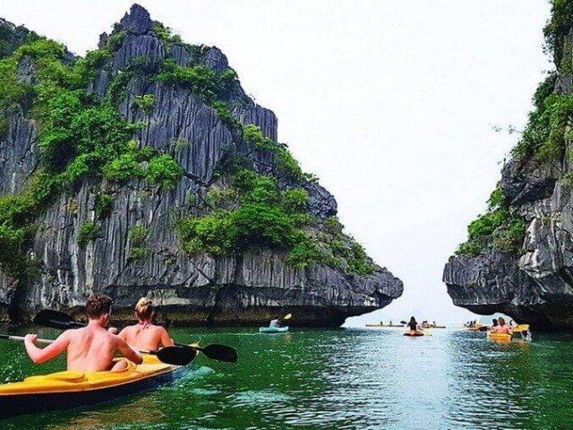 Hanoi - Halong - Danang - Ho Chi Minh 8 Days