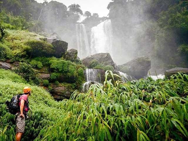 Explore Real Laos