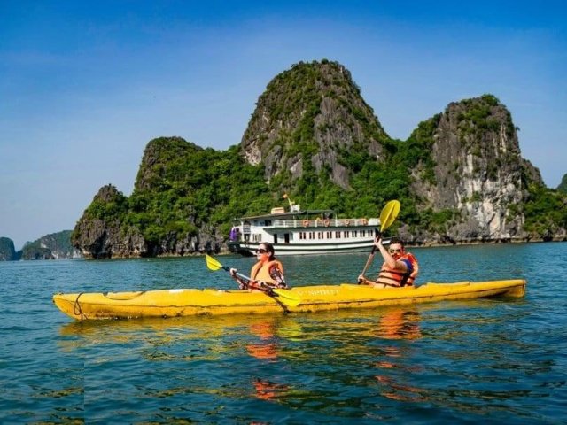 12 Day North Vietnam Trek & Halong Bay Cruise