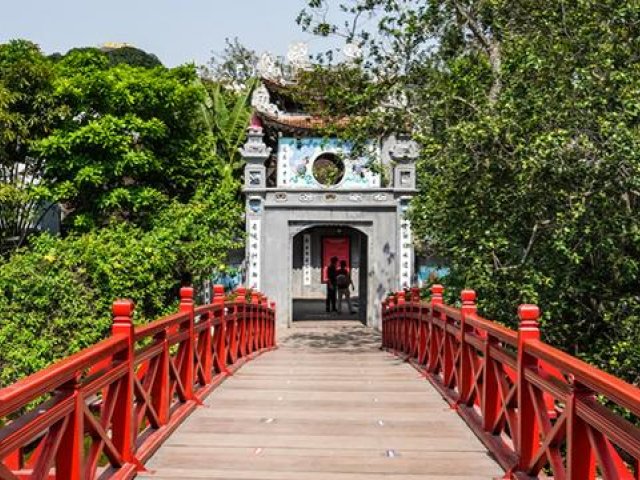 HANOI HALF-DAY PRIVATE CITY TOUR