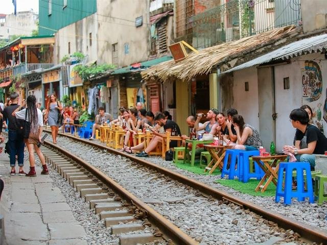 Vietnam - Holiday and Shopping