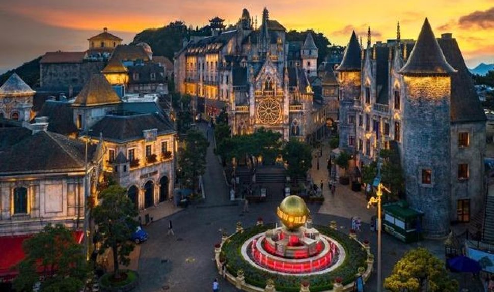 Hanoi - Halong - Danang 6 Days Tour Package