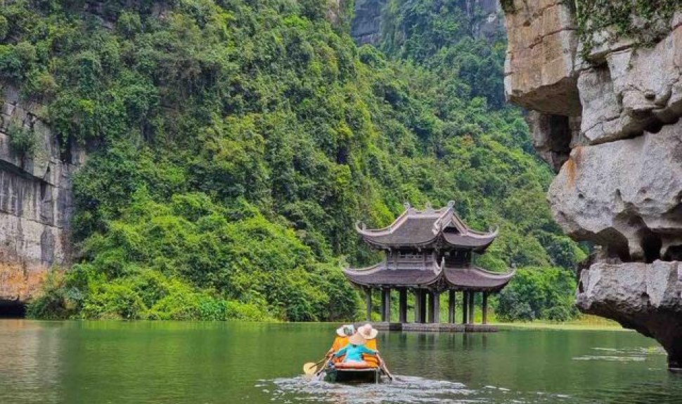 Danang - Hanoi - Halong Bay 8 Days