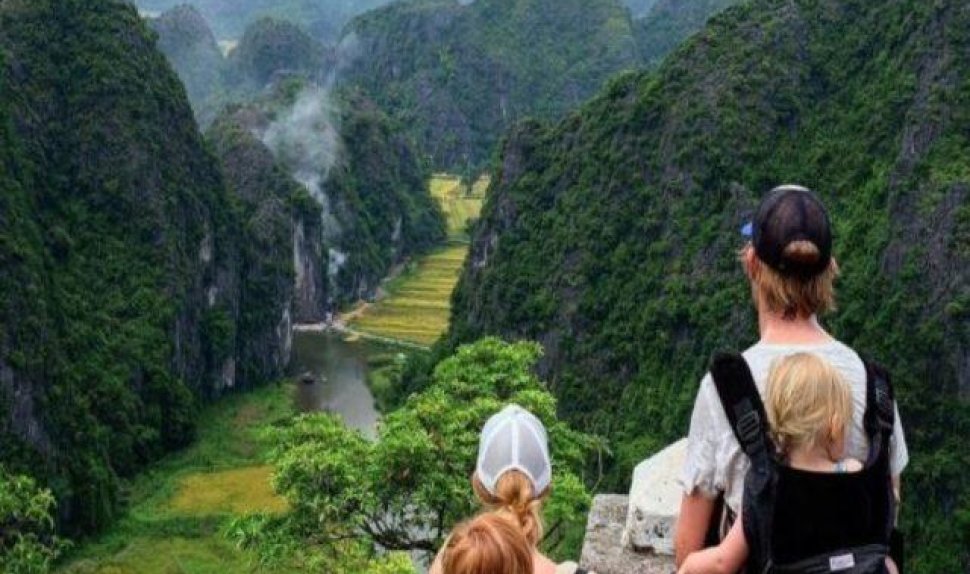 The Family Trail In Vietnam