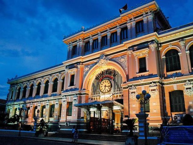 Ho Chi Minh City Night Life By Vintage Vespa