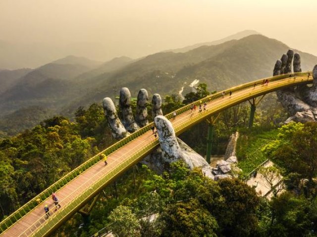 Hanoi - Halong - Danang 6 Days