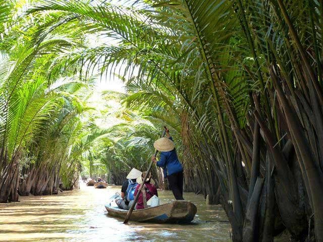 Vietnam In Honeymooners’ Eyes
