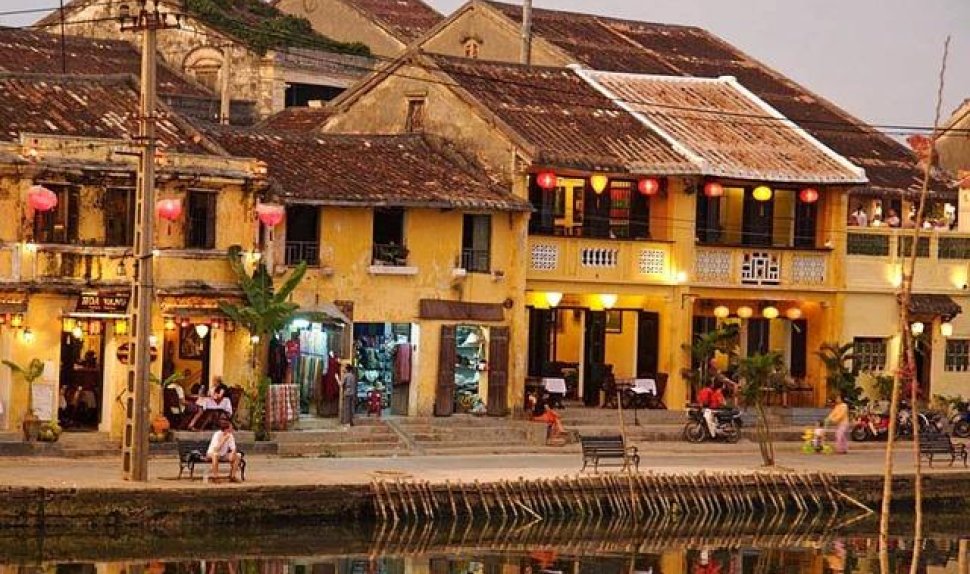 Hoi An Ancient Town Tour: Basket Boat Adventure & Lantern Release