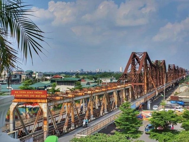 Hanoi half day bike tour