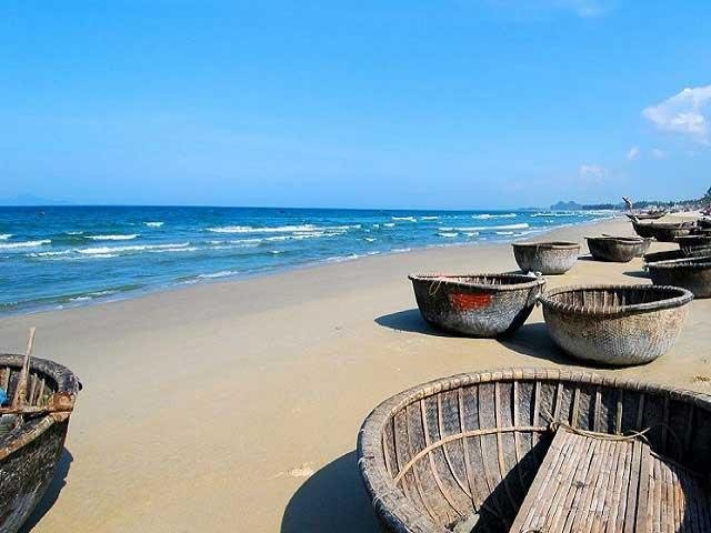 Hoi An Beach And Ancient Town