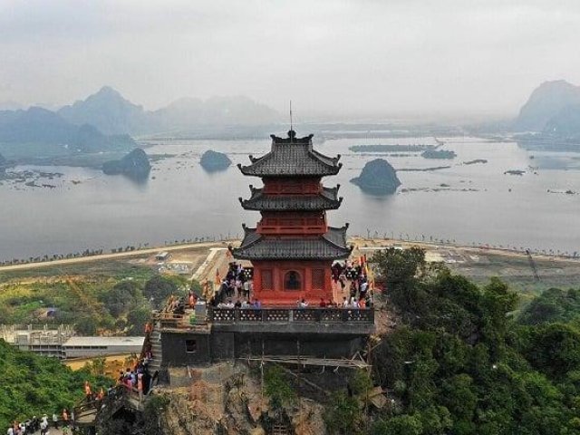 Buddhism Pilgrimage - Perfume Pagoda Joining Tour