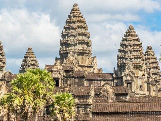 Explore Siem Reap & Phnom Penh