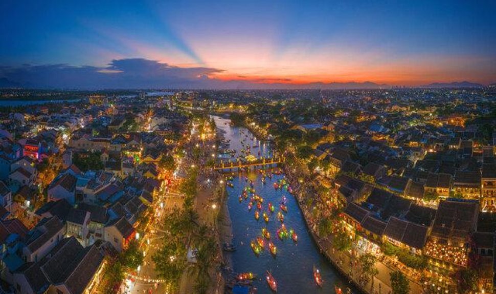 Hanoi – Halong – Danang – Hoian – Ho Chi Minh City – Cu Chi – Mekong Delta – Phu Quoc Island 12 Days