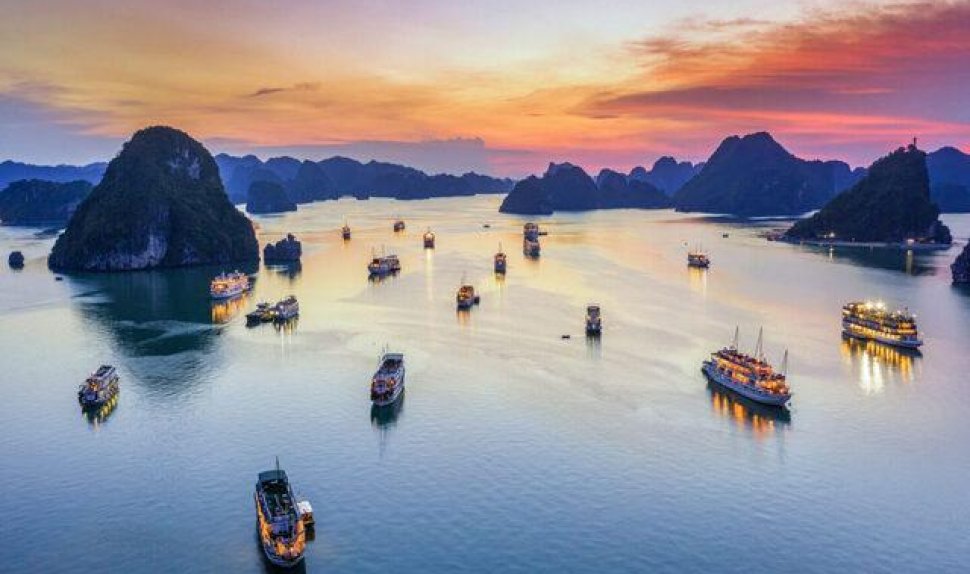 Hanoi - Halong - Ho Chi Minh - Siem Reap 8 Days