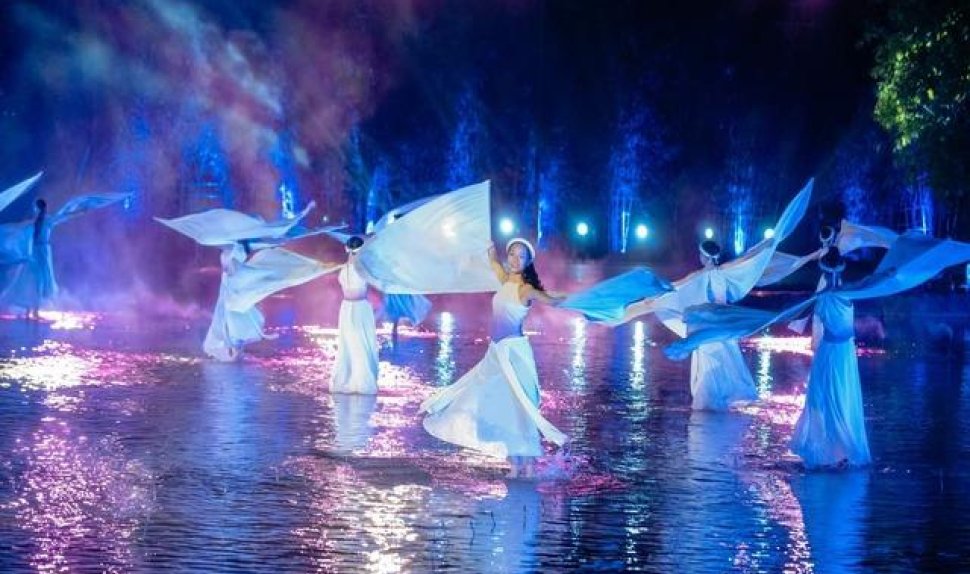THE QUINTESSENCE OF TONKIN SHOW IN HANOI
