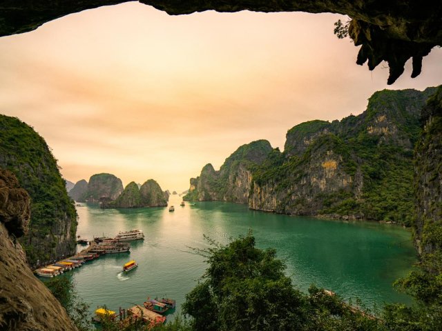 One day in Halong joining tour