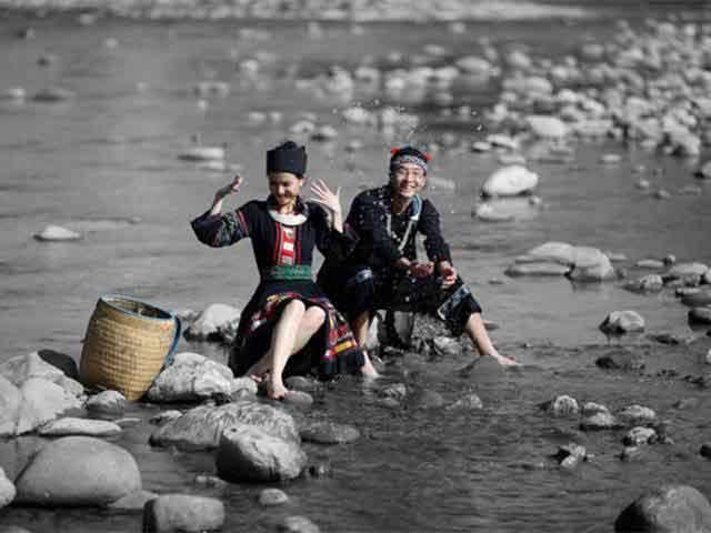 Honeymooners Deep In The North Of Vietnam