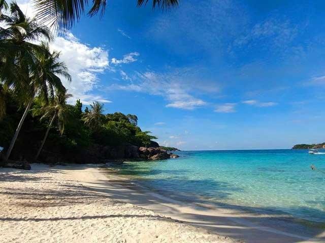 Vietnam with beach extension