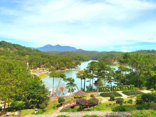 Dalat full day private city tour