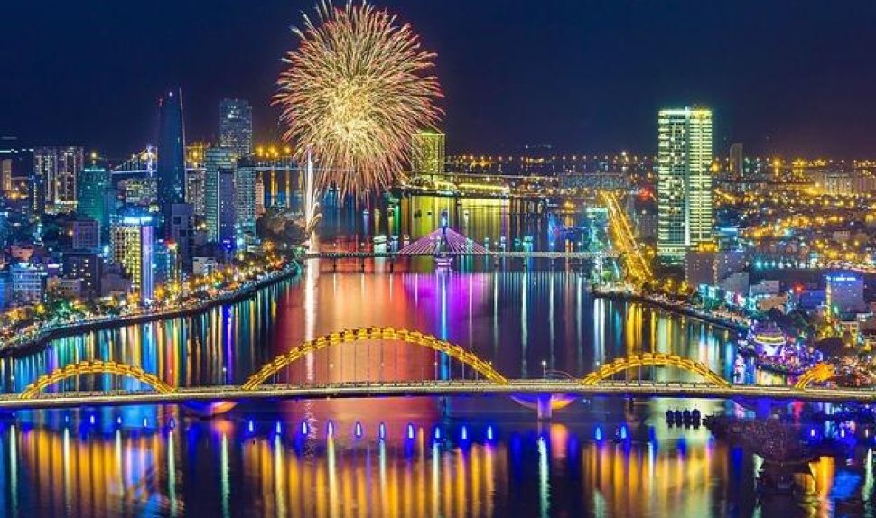 Hanoi - Halong - Danang - Ho Chi Minh 8 Days Tour Package