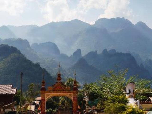 Impressive Tour Luang Prabang – Vang Vieng – Vientiane 7Days/6Nights