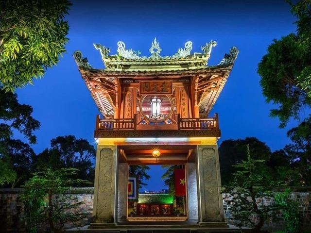 FULL DAY EXPLORING HANOI GROUP TOUR