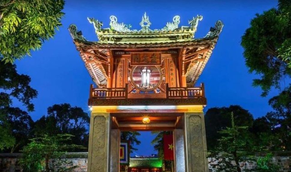 FULL DAY EXPLORING HANOI GROUP TOUR
