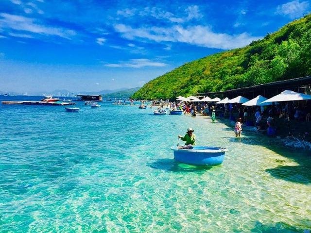 Nha Trang Diving Tour At Coral Bay