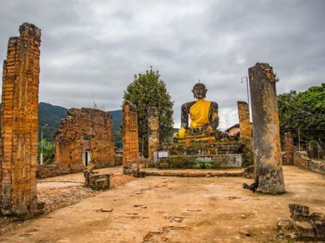 ONE DAY VISIT PLAIN OF JARS IN XIENG KHUANG
