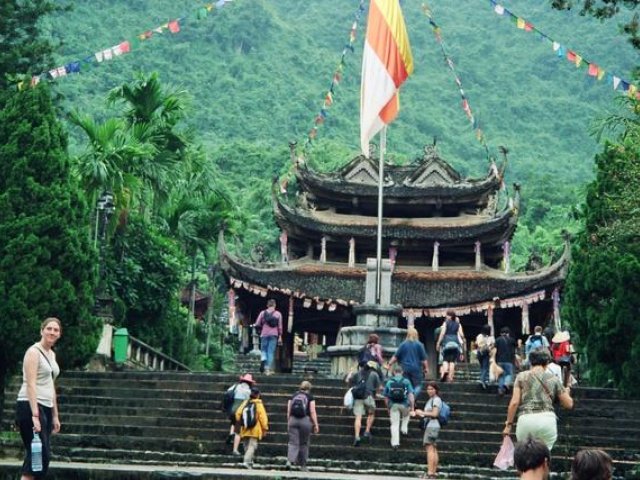 Buddhism Pilgrimage - Perfume Pagoda Joining Tour
