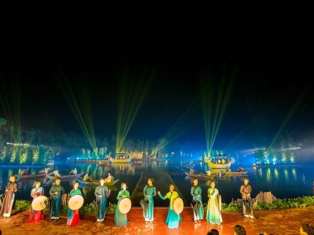 THE QUINTESSENCE OF TONKIN SHOW IN HANOI