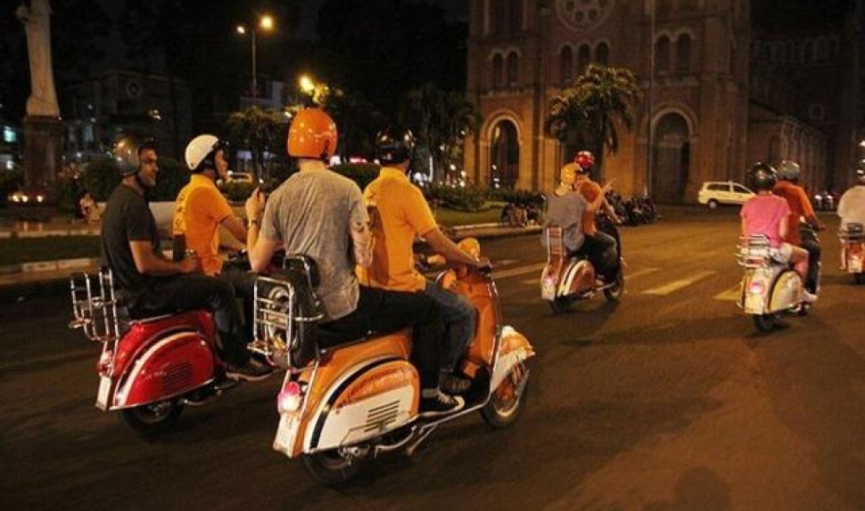 Ho Chi Minh City Night Life By Vintage Vespa