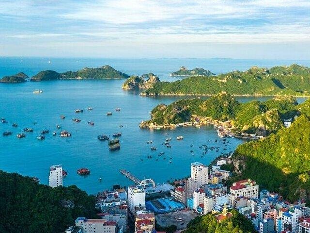 Cat Ba Beach Relax