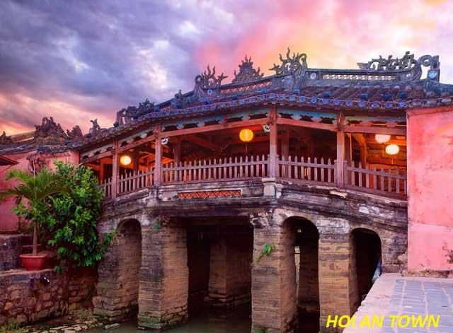 Hoi An Beach And Ancient Town