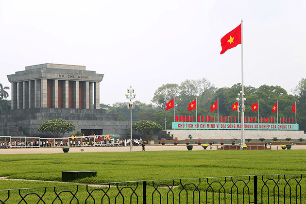 PRIVATE FULL DAY EXPLORING HANOI