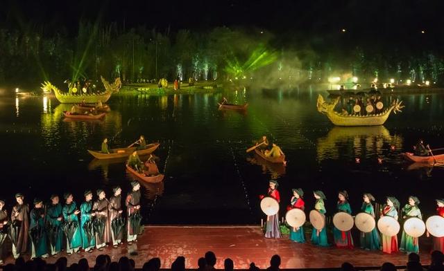THE QUINTESSENCE OF TONKIN SHOW IN HANOI