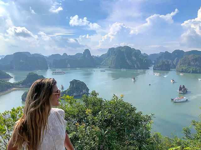 One day in Halong joining tour